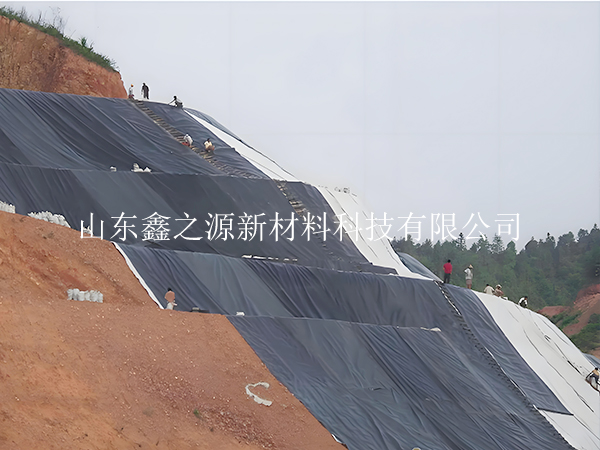 垃圾填埋場土工膜在膨脹土質(zhì)下出現(xiàn)損壞該如何修補(bǔ)？
